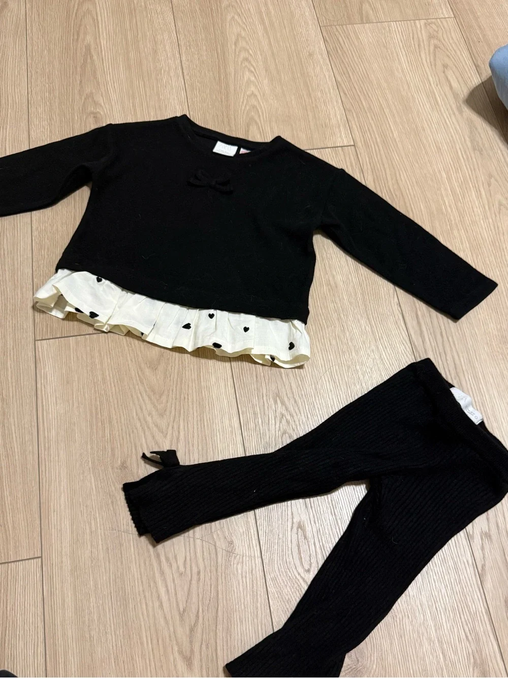 Zara toddler girl Black Knit Two-Piece Set with Polka Dot Ruffle